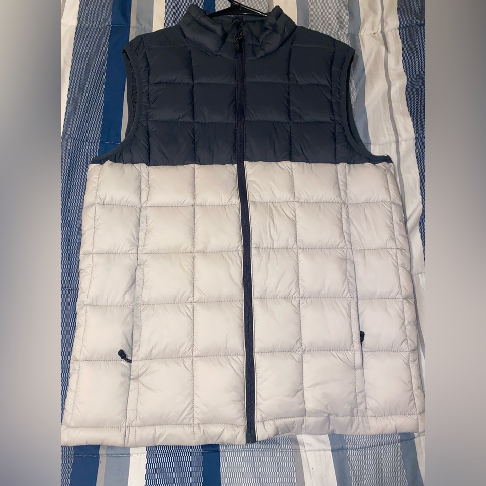 Swiss Tech Black and Gray Puffer Vest
